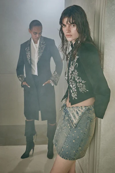 Look 27